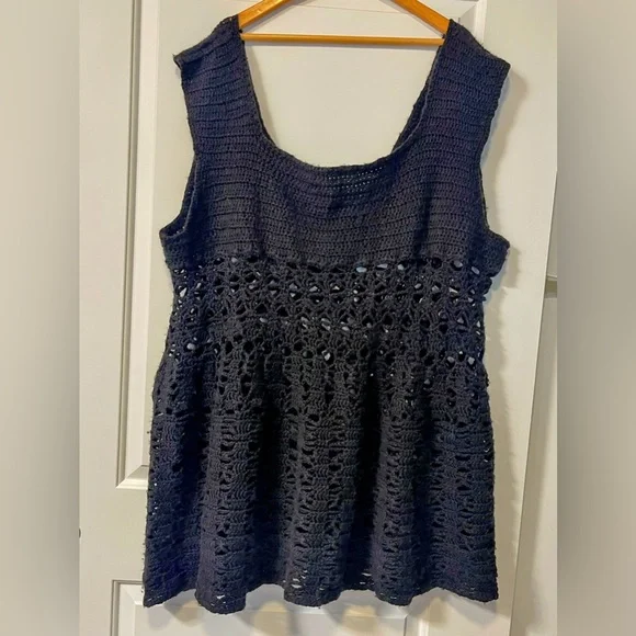 Black hand-crocheted swimsuit cover up - Plus sizes 2-4X - Picture 2 of 3